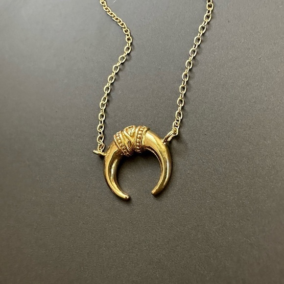 14k Gold Crescent Moon Necklace - Picture 5 of 9